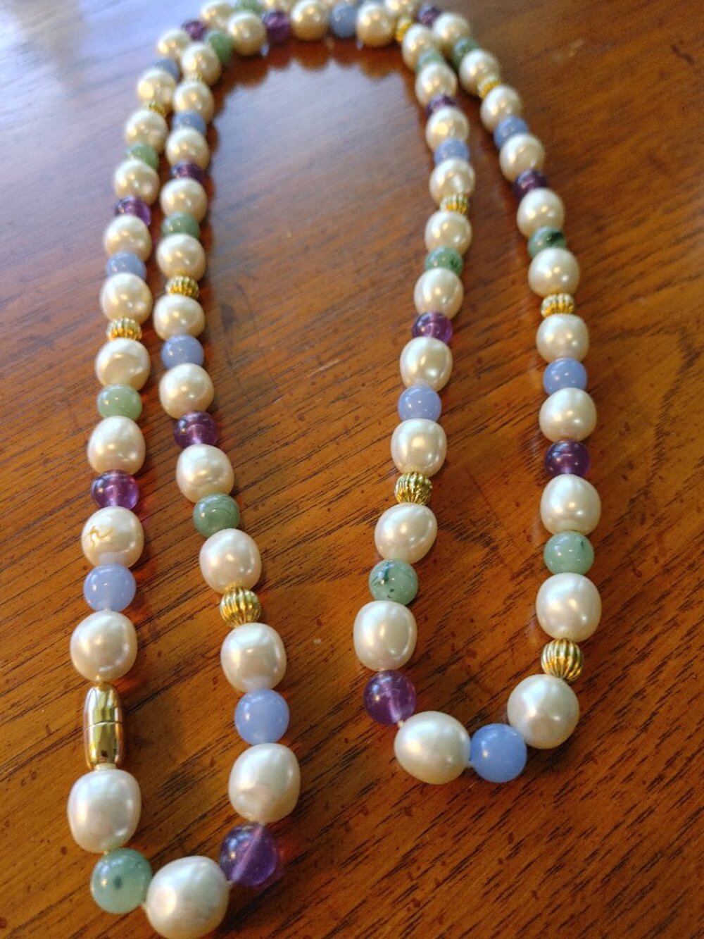 Elegant necklace